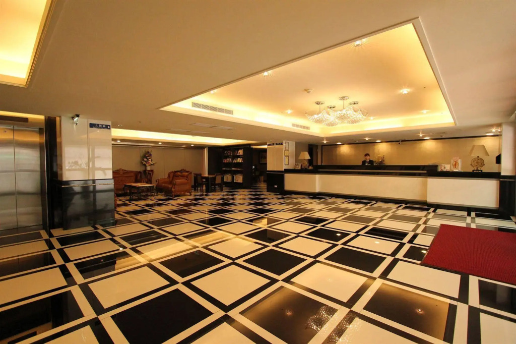 Shihzuwan Hotel - Kaohsiung Station