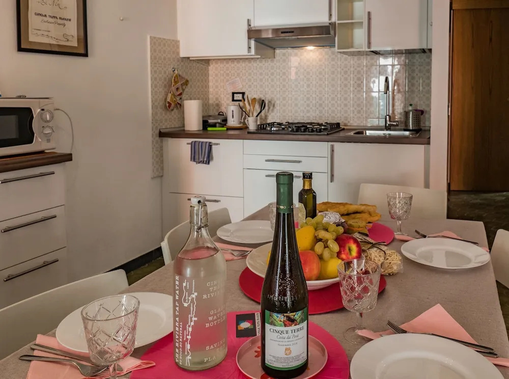 El Nin Apartment with Terrace & AC
