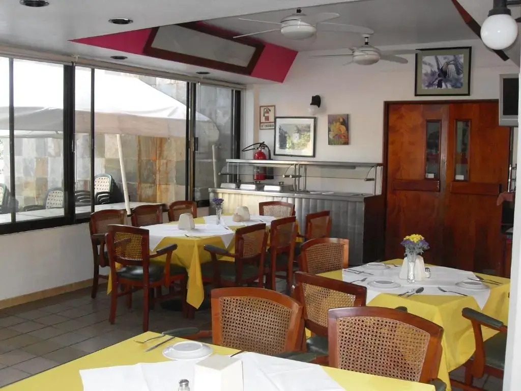 Hotel Playa Cristal