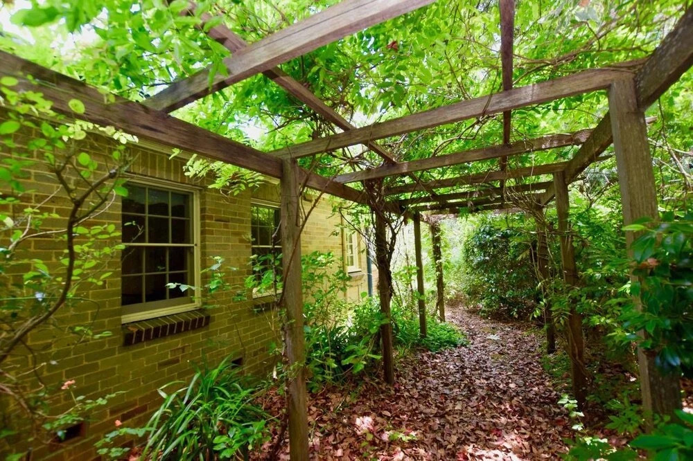 Trinlea Estate Leura Mall