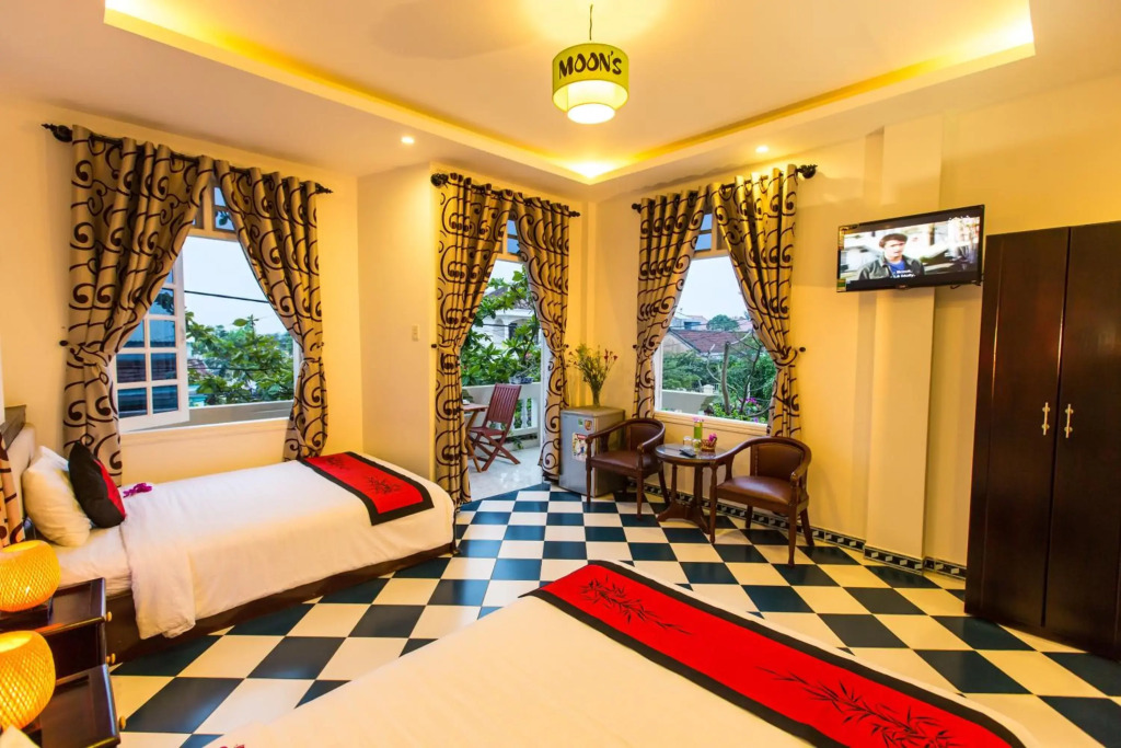 Moons Homestay