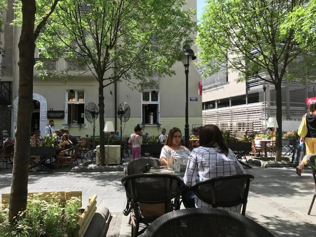 Central Business Apartment