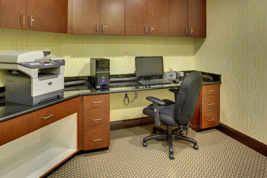 Hampton Inn Petersburg - Southpark Mall