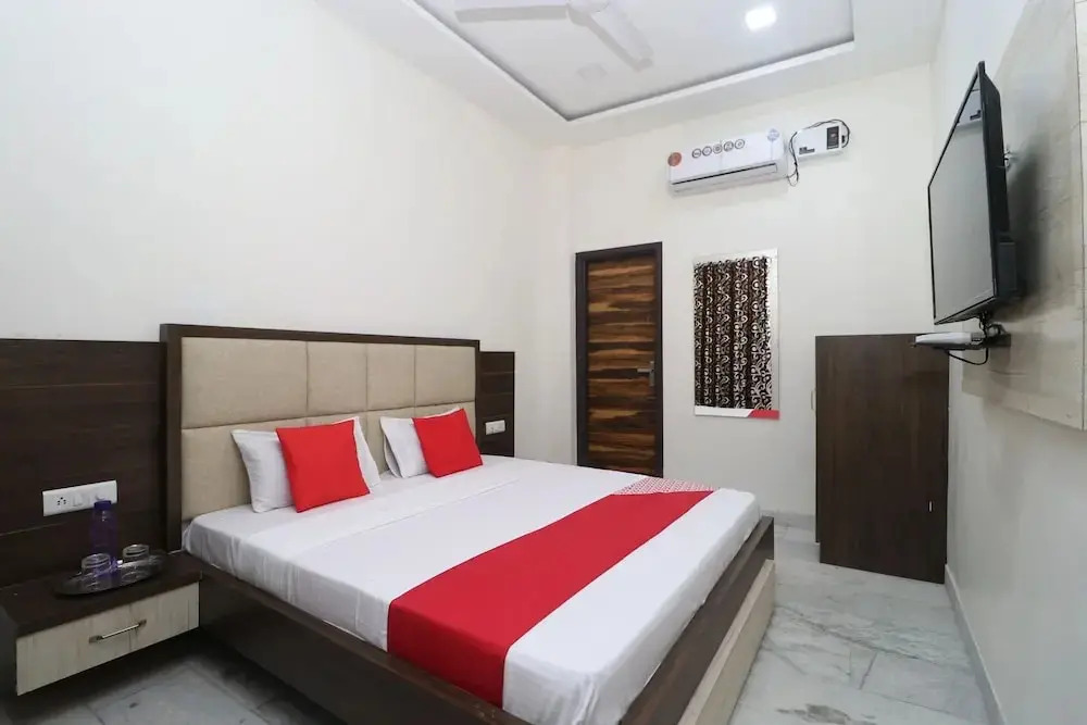 Hotel Indigo by OYO Rooms