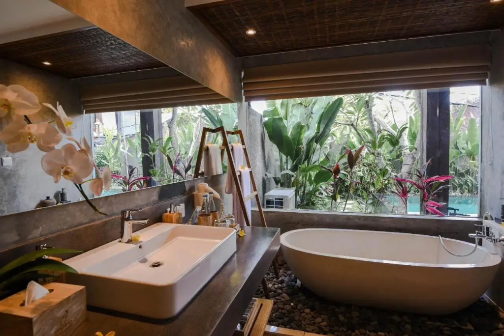 Purana Suite Ubud