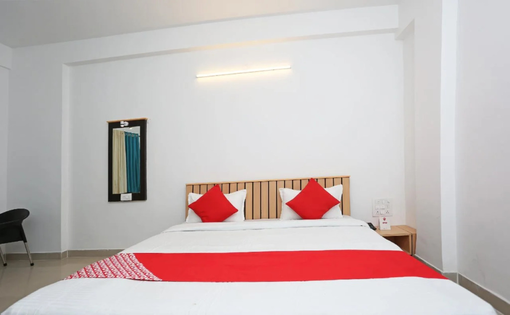 FabHotel Konark Green