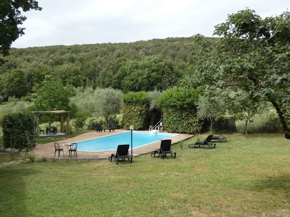 Scappo In Umbria, La Escondida