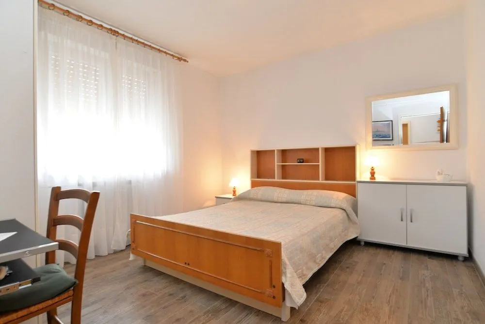 Apartment 1552