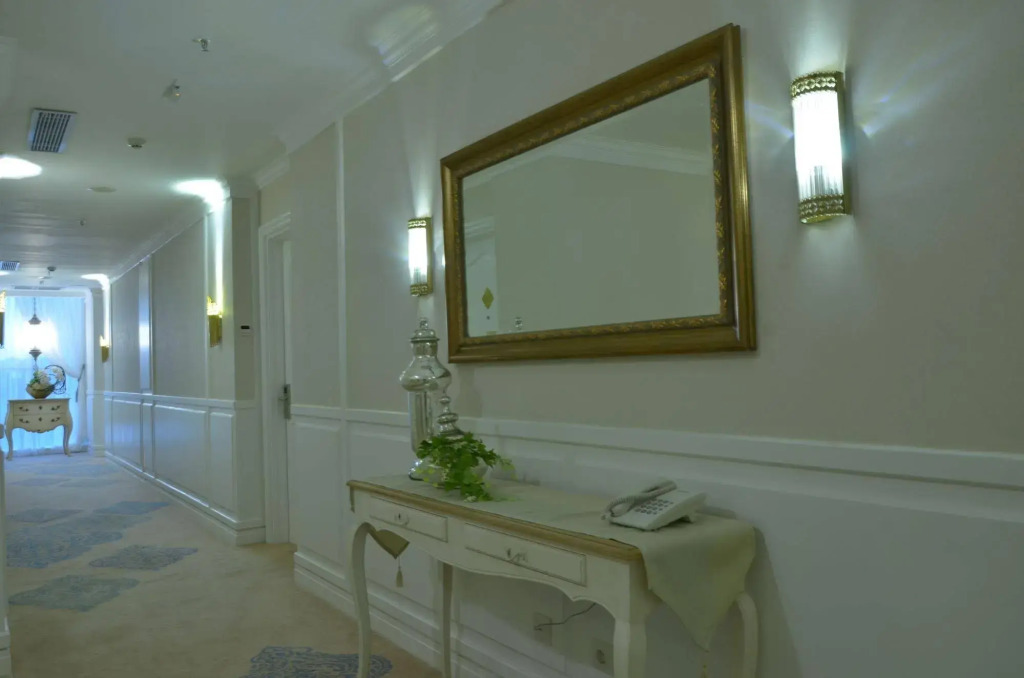 Noor Hotel