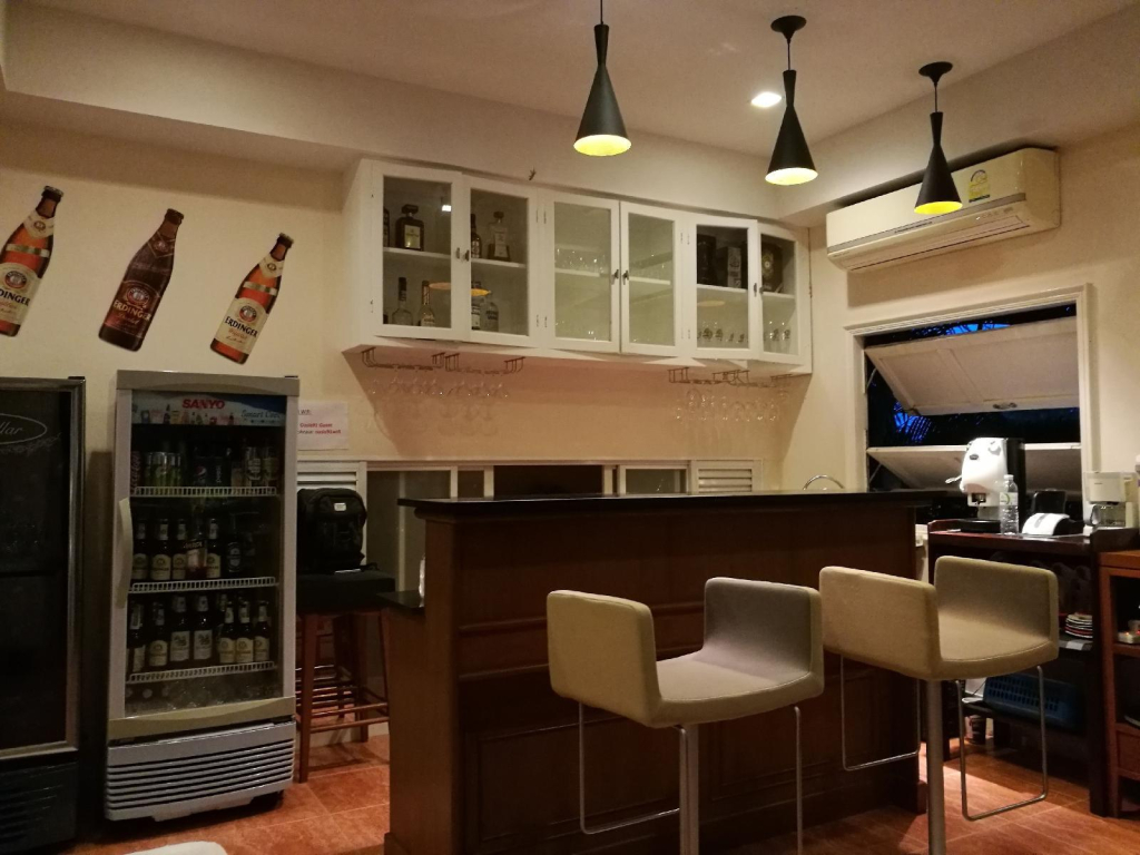 91 Hotel & Restaurant