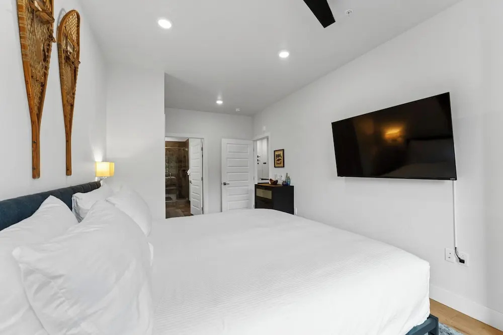 Clearwater Lofts #302, Building 1