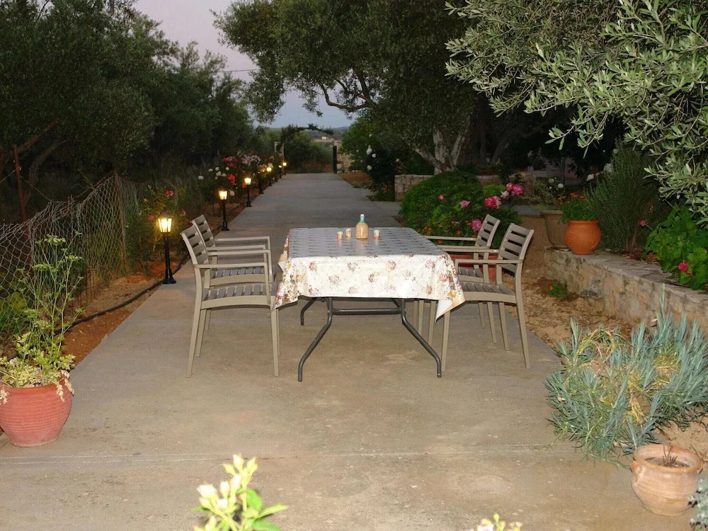 Nice Villa With Private Swimming Pool in Loutra, NW Crete