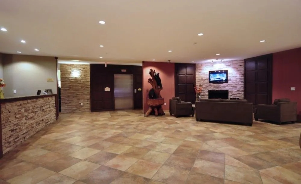 Sigma Inn & Suites Hudsons Hope