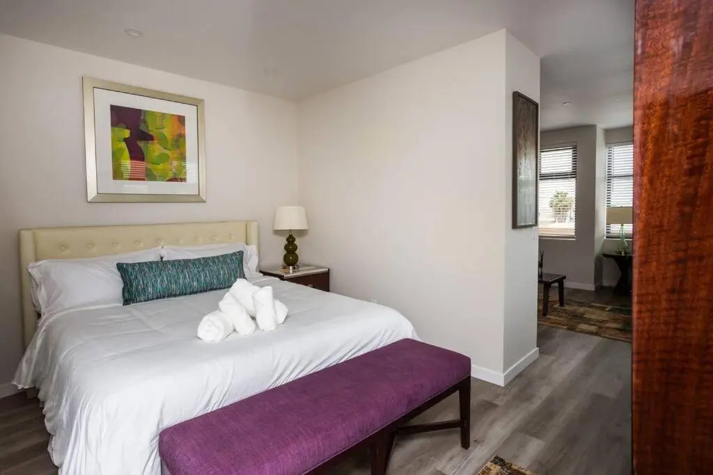 Prime Location - Awesome View -1 bedroom Apartment
