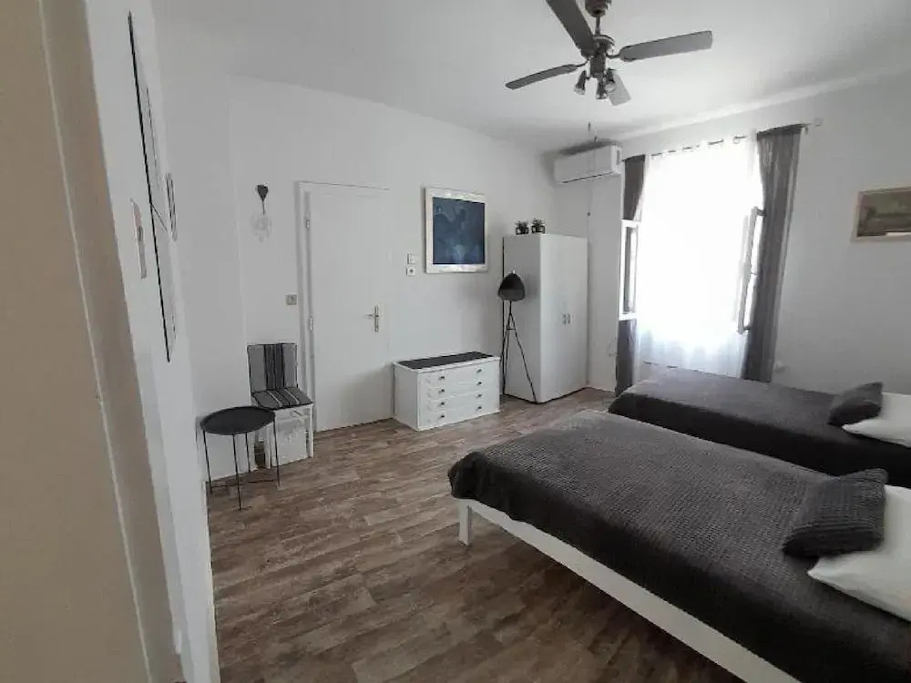 Apartment Regina - Duplex Two Bedroom Apartment
