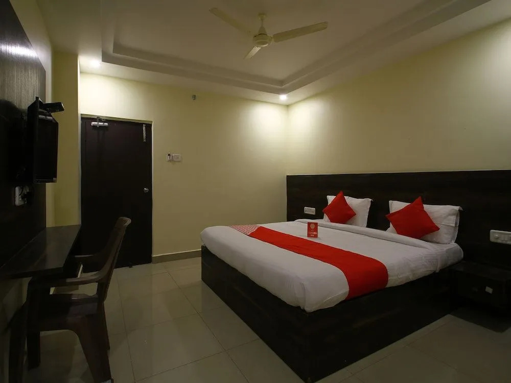 Venkateshwara Mitra Residency by OYO Rooms