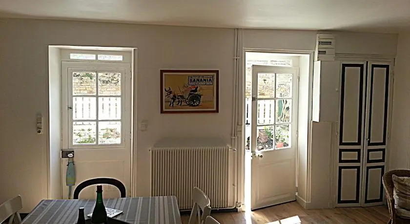 Une Maison Dans Le Village