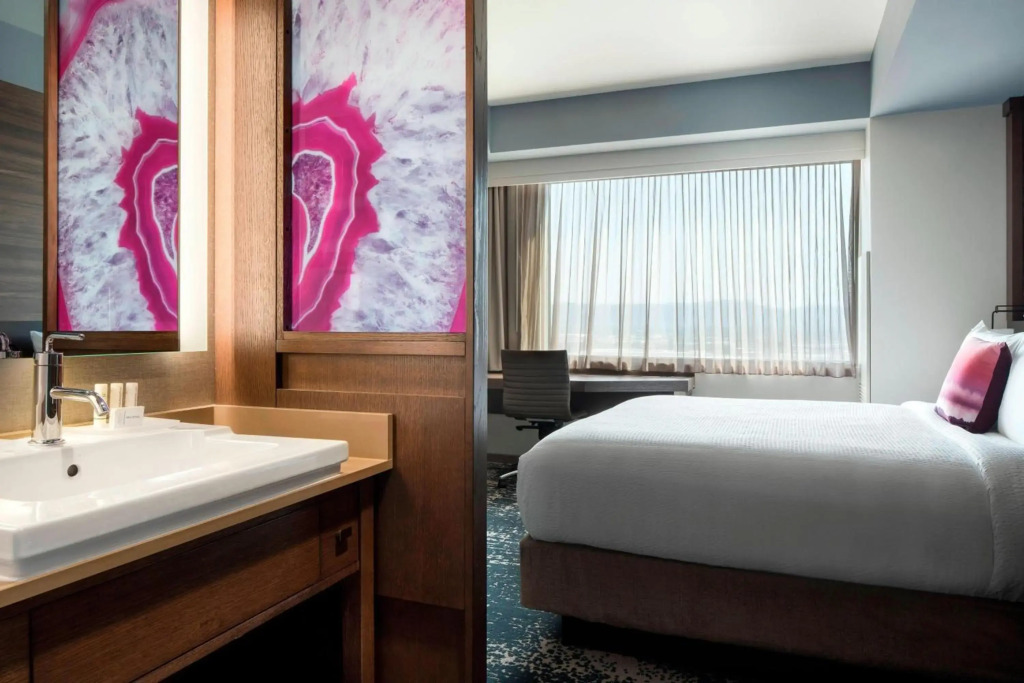 Courtyard by Marriott Phoenix Downtown