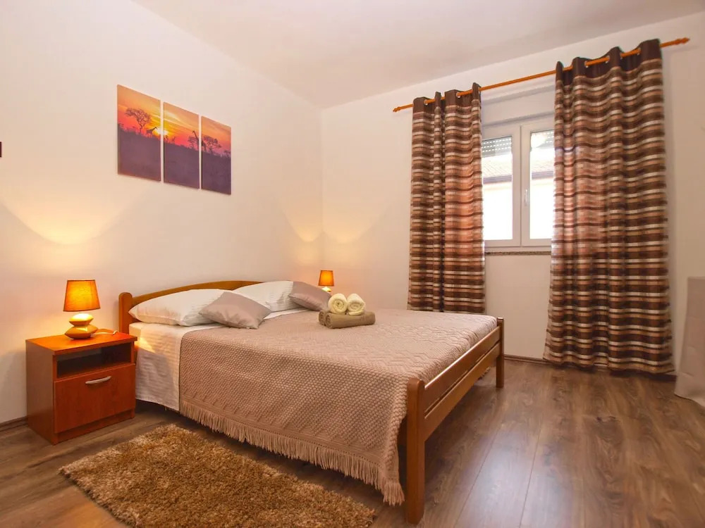 Apartment 1540