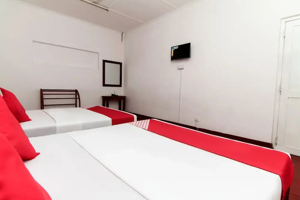 OYO 123 Hotel Bluemoon