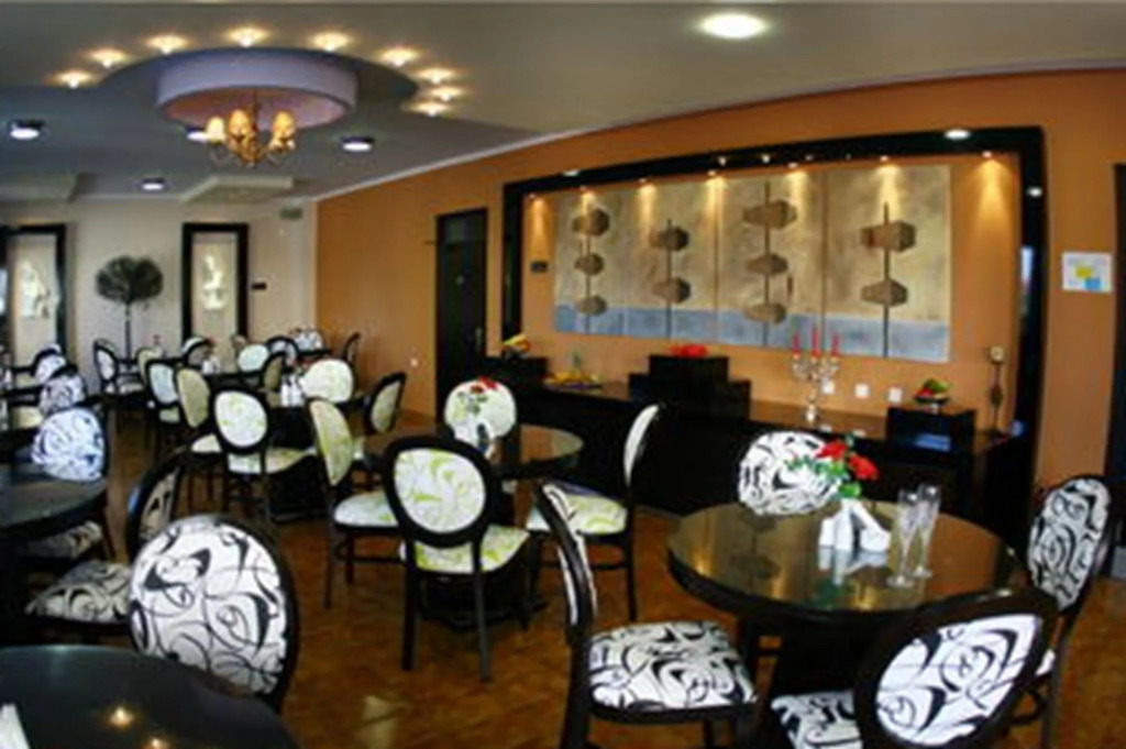 Ionis Art Hotel