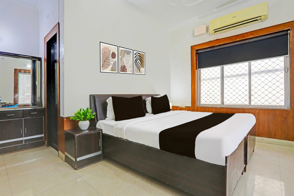 Hotel Chandralok