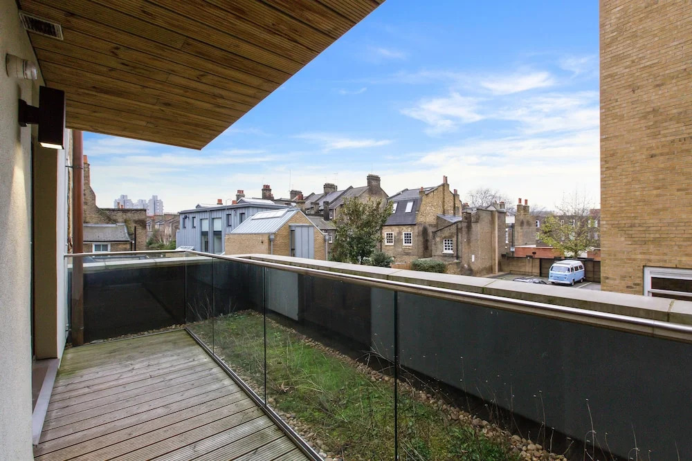 Lambeth North One