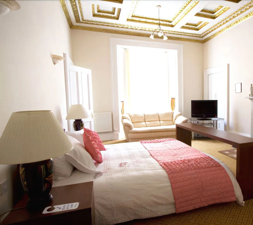 Beveridge Park Hotel