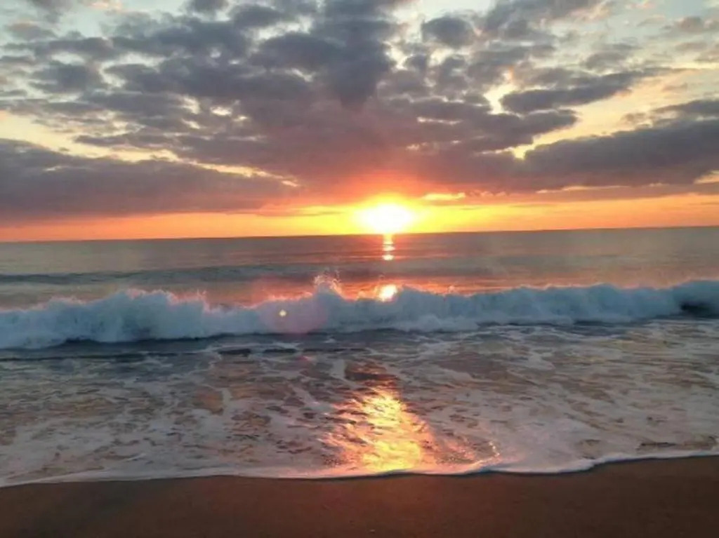 Steps to Sand and Sea 4