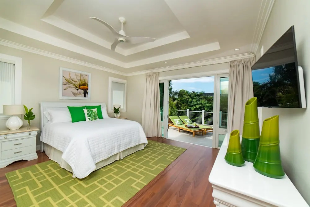 Everything Nice By the Sea in Montego Bay 5BR