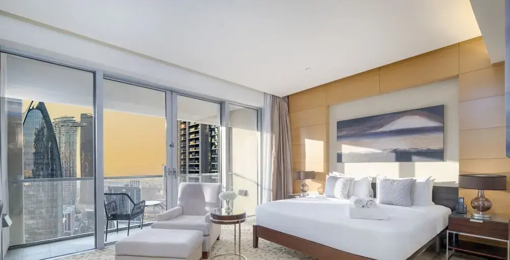 LUX  The EMAAR Fashion Avenue Studio 2