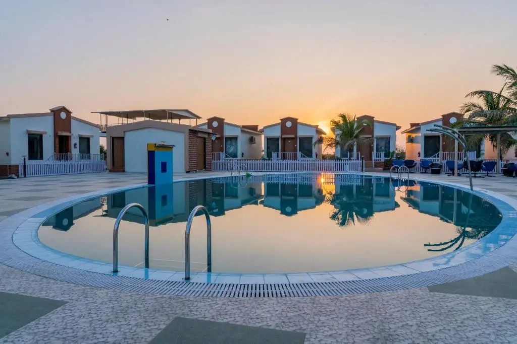 Flamingo Club and Resort Una 3 Km Away from Diu Check Post
