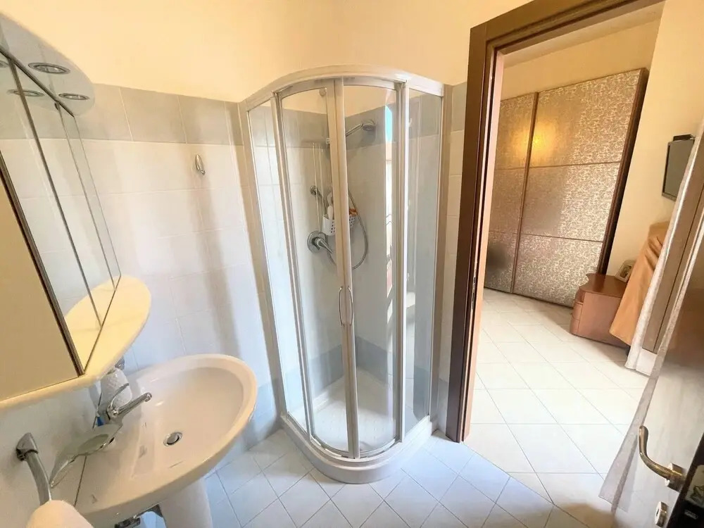 Elegant Apt Spoleto A1 Train Station 2 kms Sleeps 6