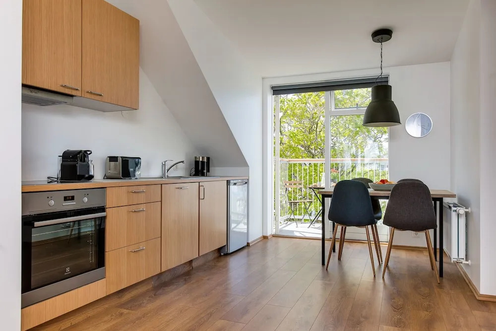 Thomsen Apartments
