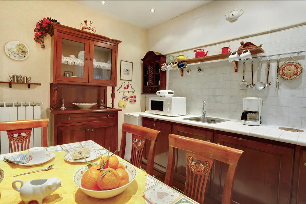 Regina Elena Apartment