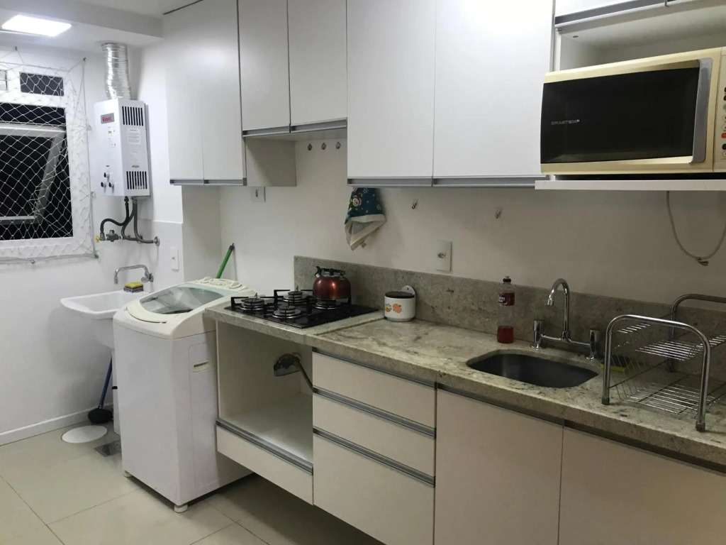 Apartamento p/ 8 com garagem churasqueira e piscina