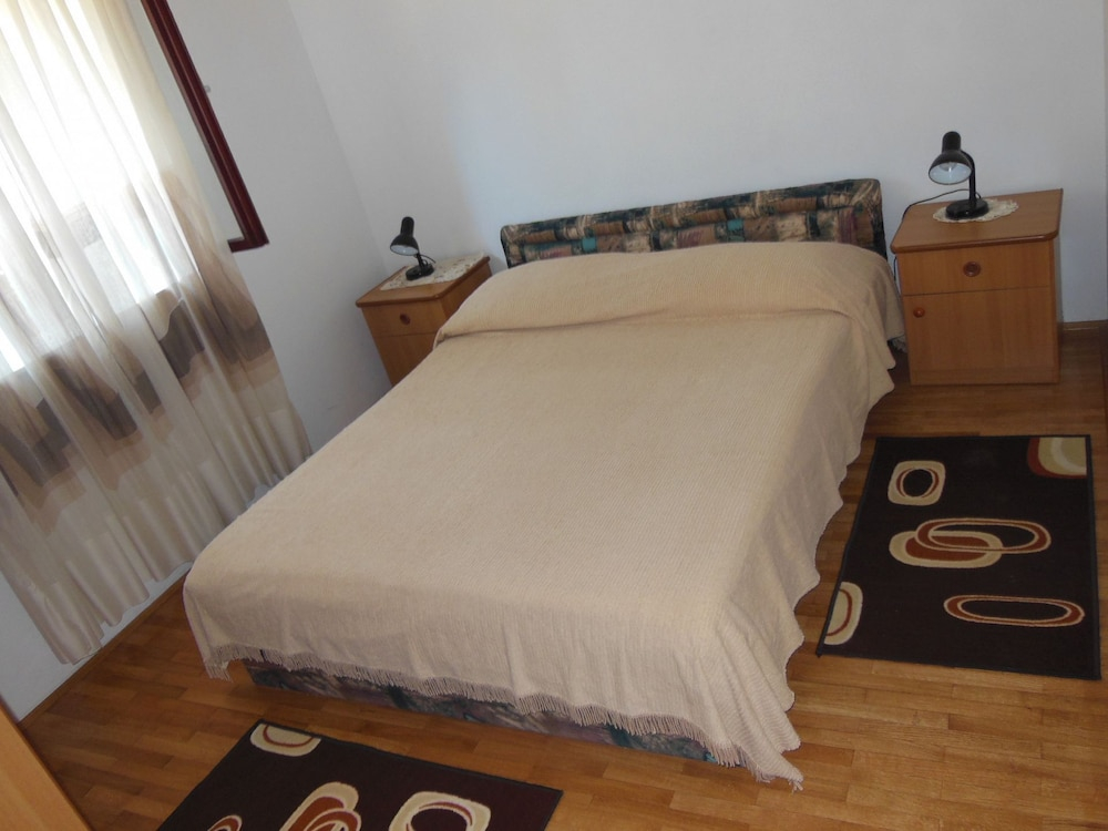 Apartment Jakica