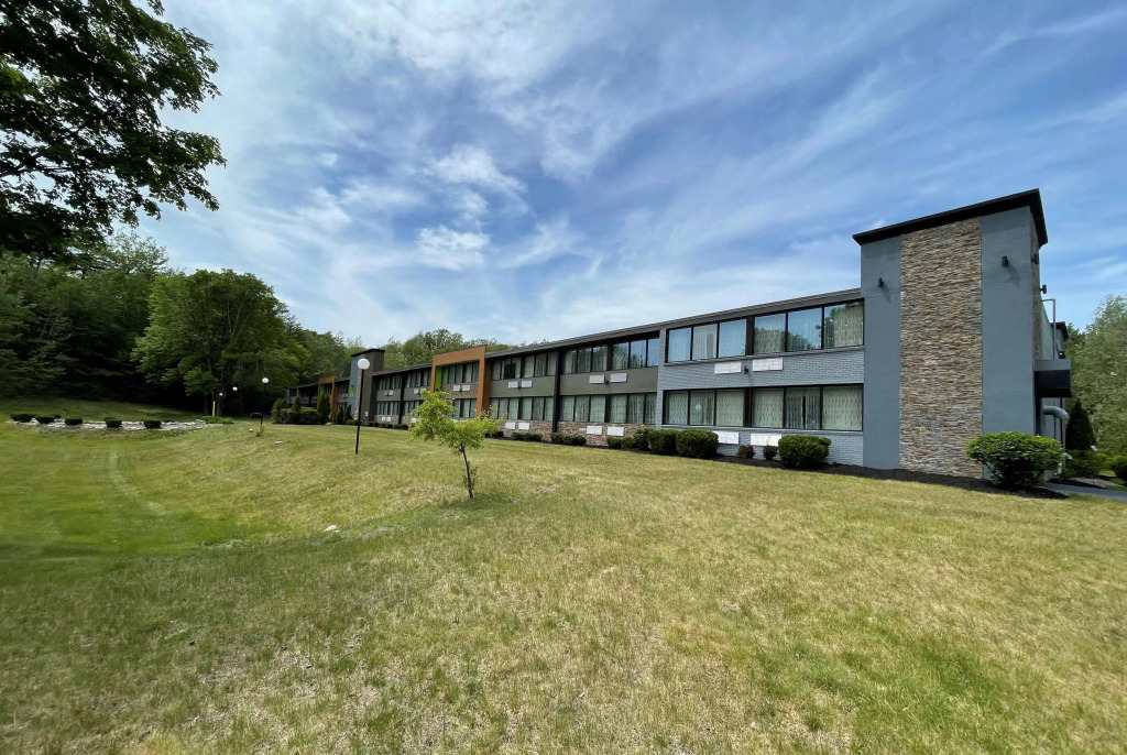Wingate by Wyndham Lake George