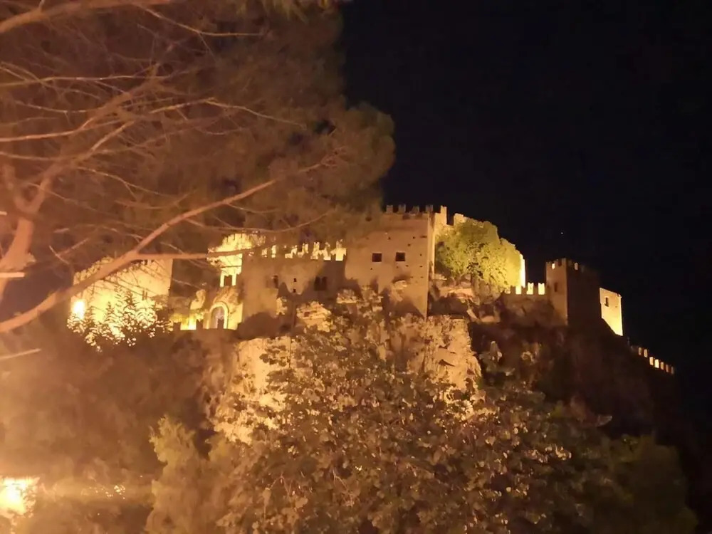 Apartment With 2 Bedrooms in Caccamo, With Wonderful Mountain View, Balcony and Wifi