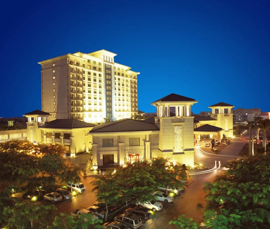 Grand View Hotel