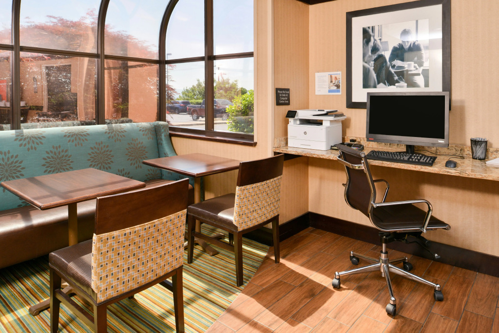 Hampton Inn Staunton