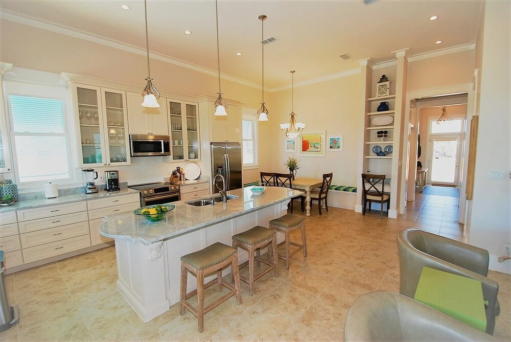 Coastal - Private Home Close To Beach & Bay 2 Bedroom Home by RedAwning