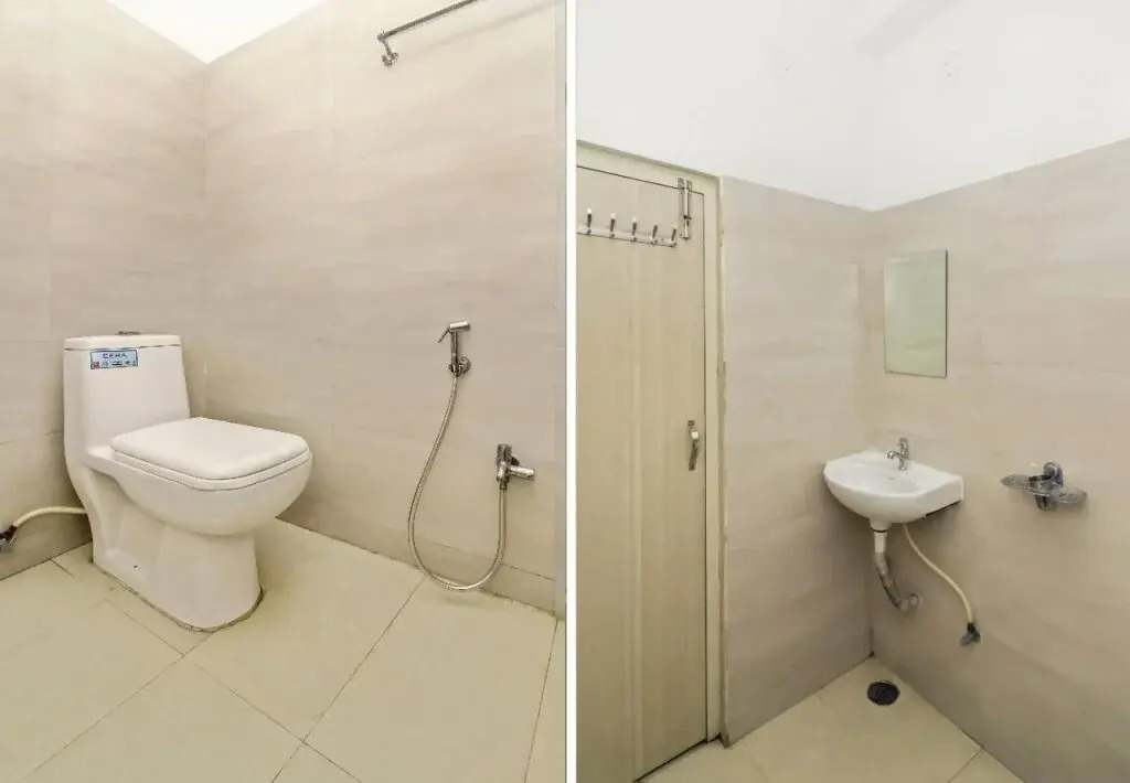 Sri Lakshmi Deluxe By OYO Rooms