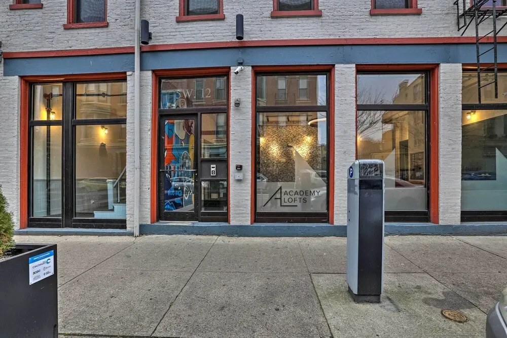Sleek Studio Near Dtwn Dining & Entertainment