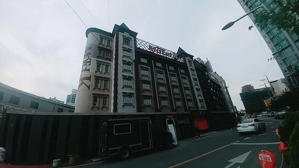 K2 motel