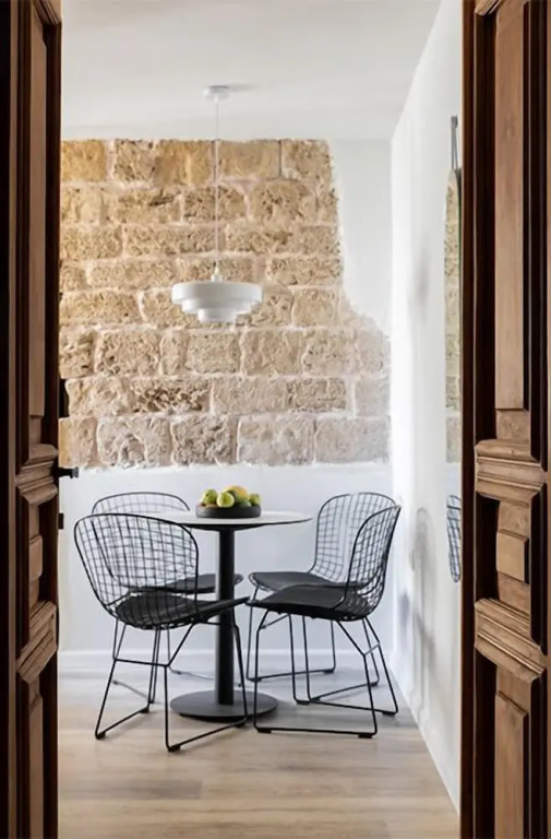 Flea Market Charm Studio by Sea N' Rent