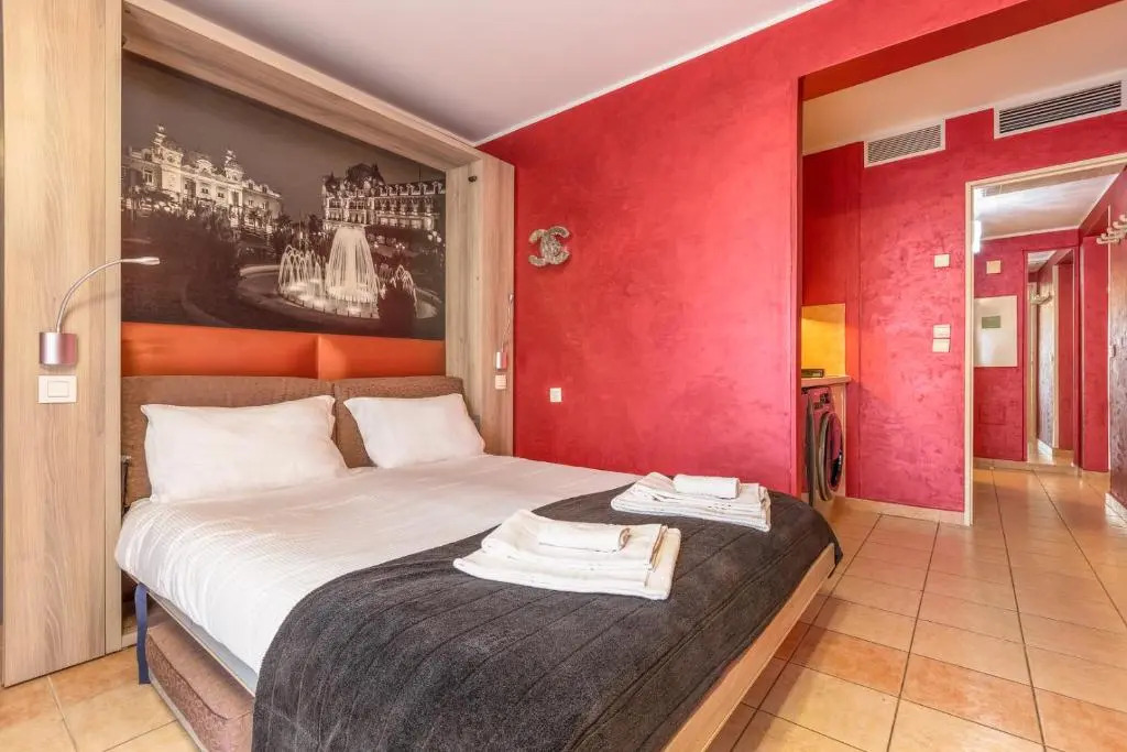 Palais Josephine Cosy studio with free parking