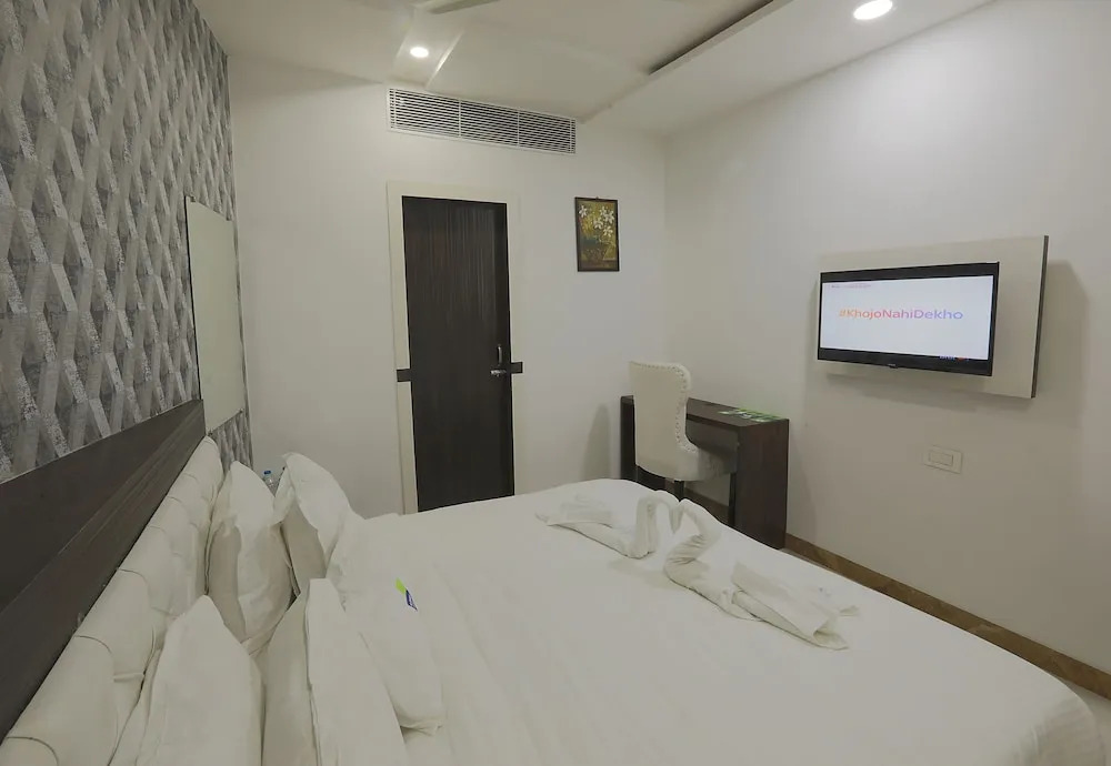 Hotel A Star - 50 Meter from Golden temple