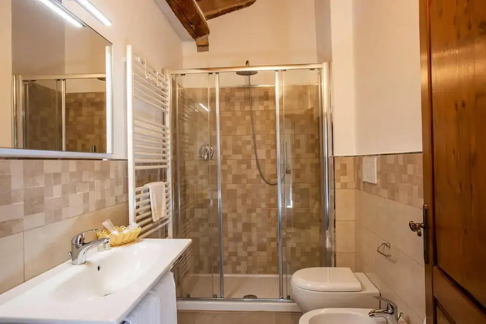 Fattoria Bio Pieve a Salti, Montalcino