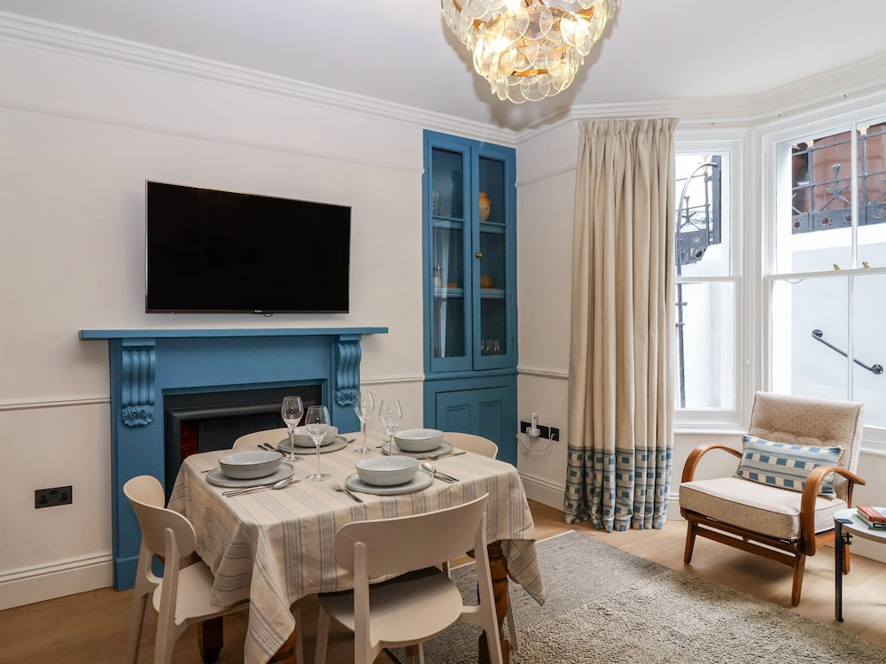 Tamar 2 Sussex Place